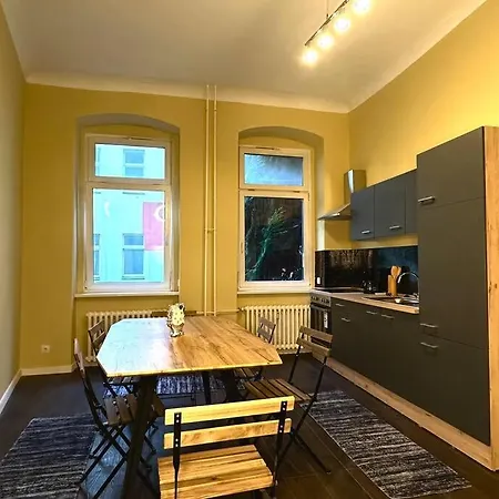 Schoenes Grosses Apartment Im Zentrum Berlins Exterior photo